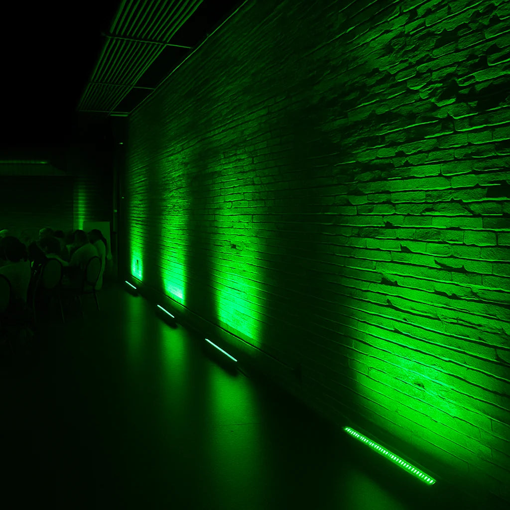 كشاف الترالايت جداري خارجي (YL6706F) – إضاءة حائط ضد الماء 36 واط بعدسات OSRAM